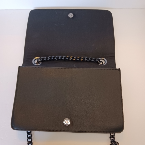 Aldo Greenwald Womens Crossbody Bag Chevron Quilted Black Chain Strap NWOT - Picture 6 of 8